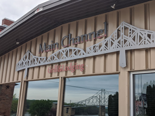 Main Channel Grill & Lodging